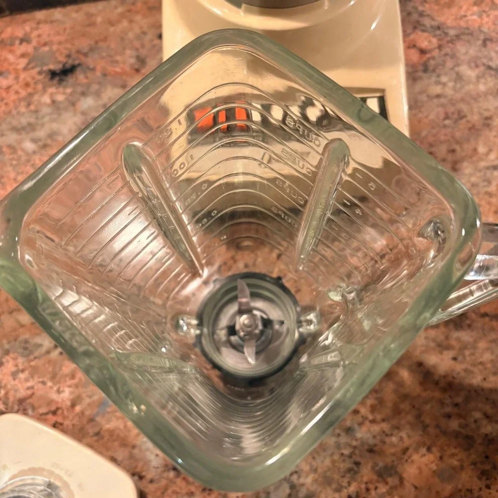 Vintage 70s Osterizer Cycle 10 Speed Blender Model 828 Almond Glass Pitcher